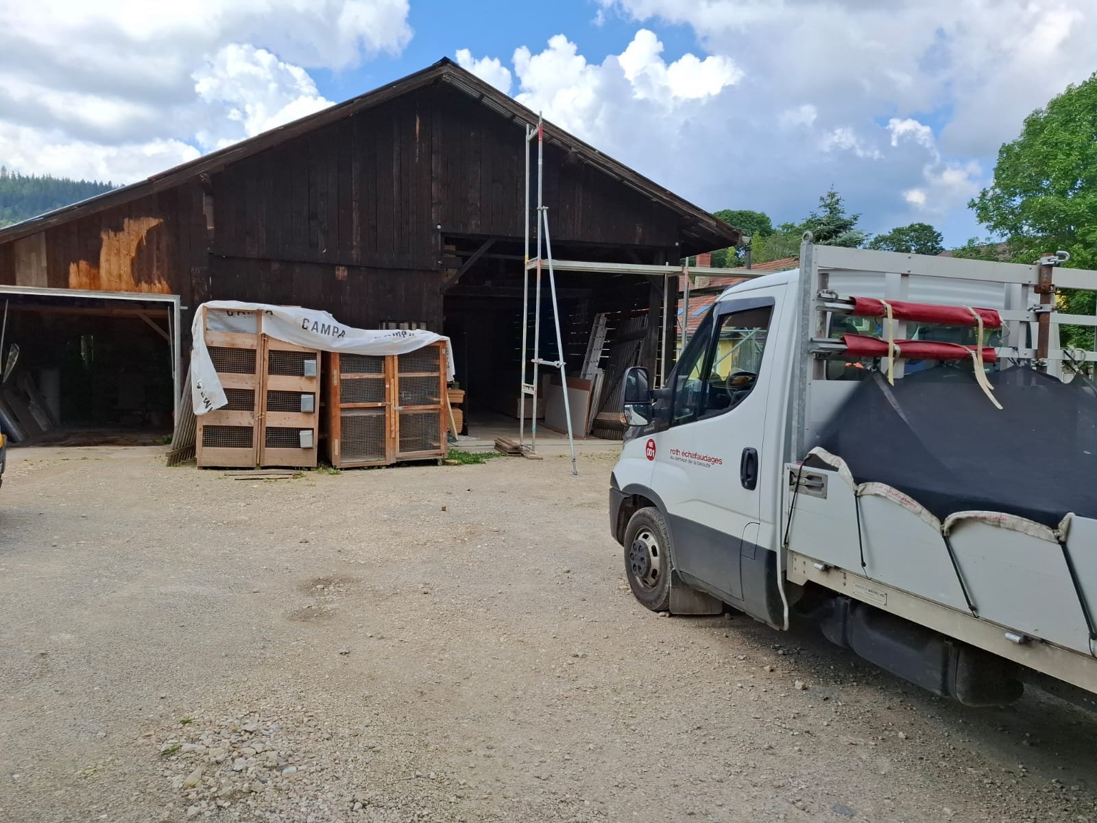 Toit du hangar dépôt