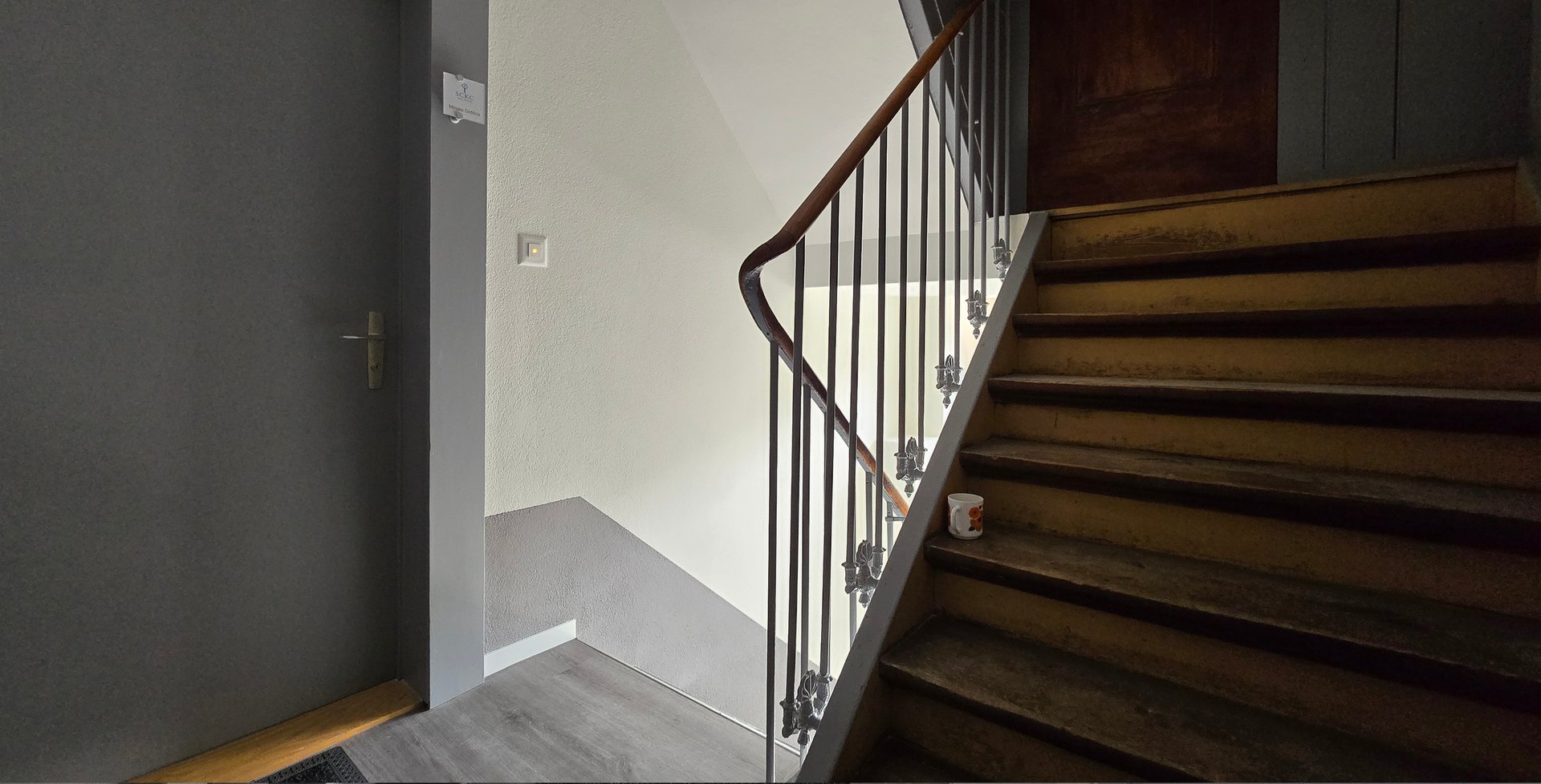 cage d'escalier après